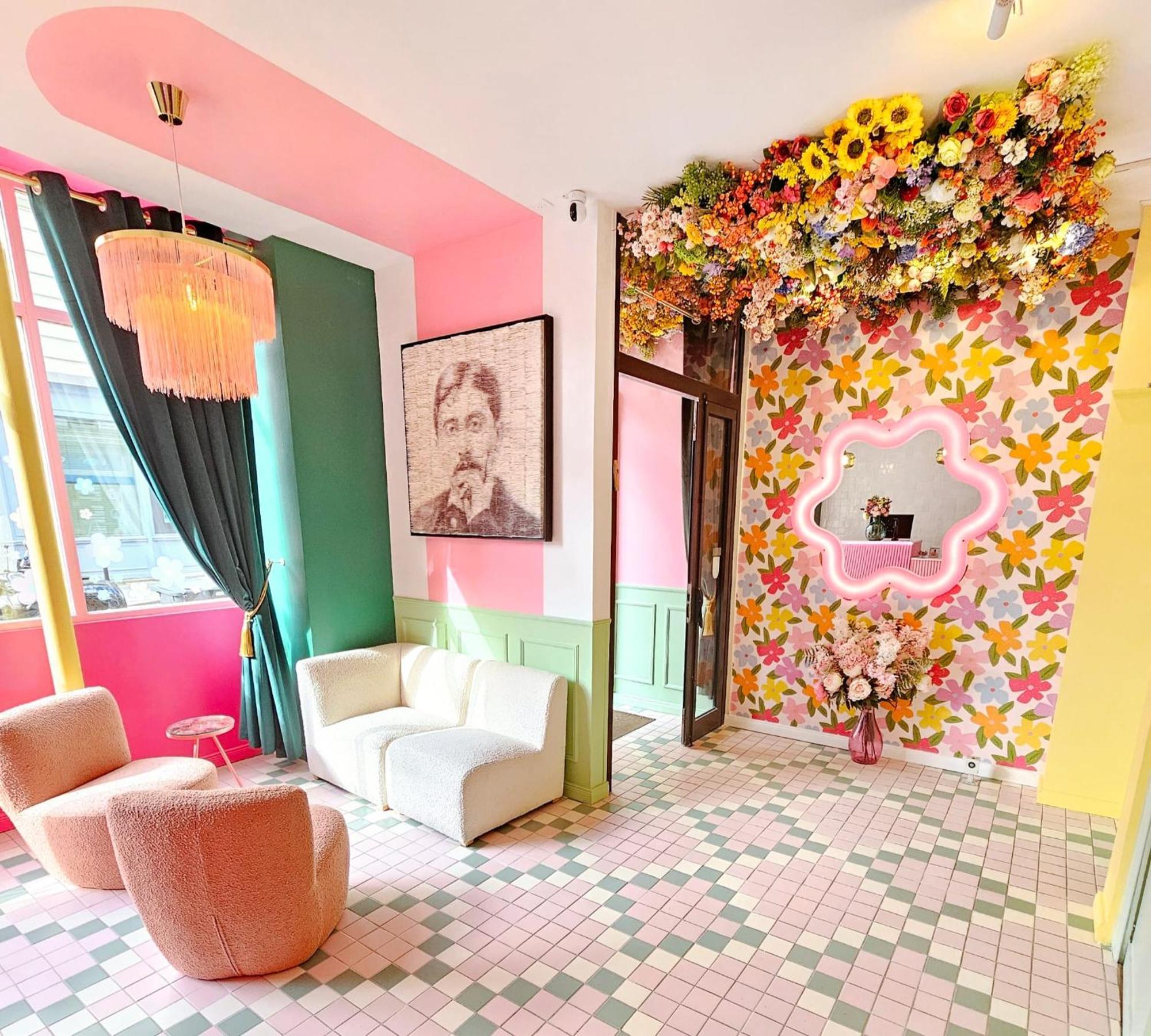 Hotel La Petite Rosa Париж Экстерьер фото