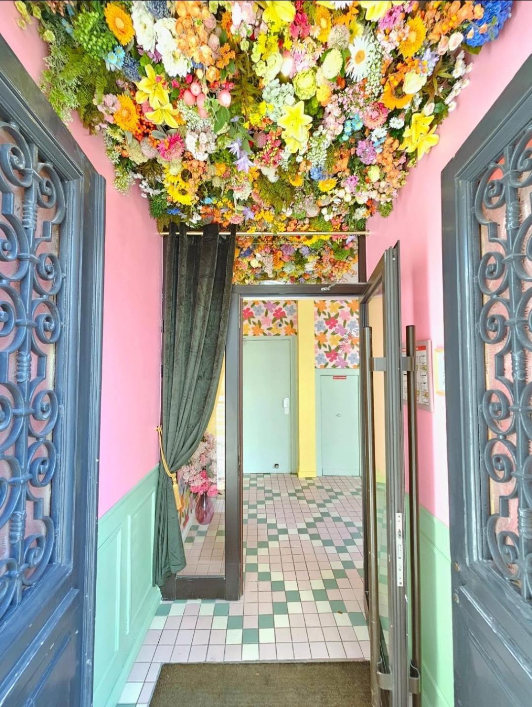 Hotel La Petite Rosa Париж Экстерьер фото