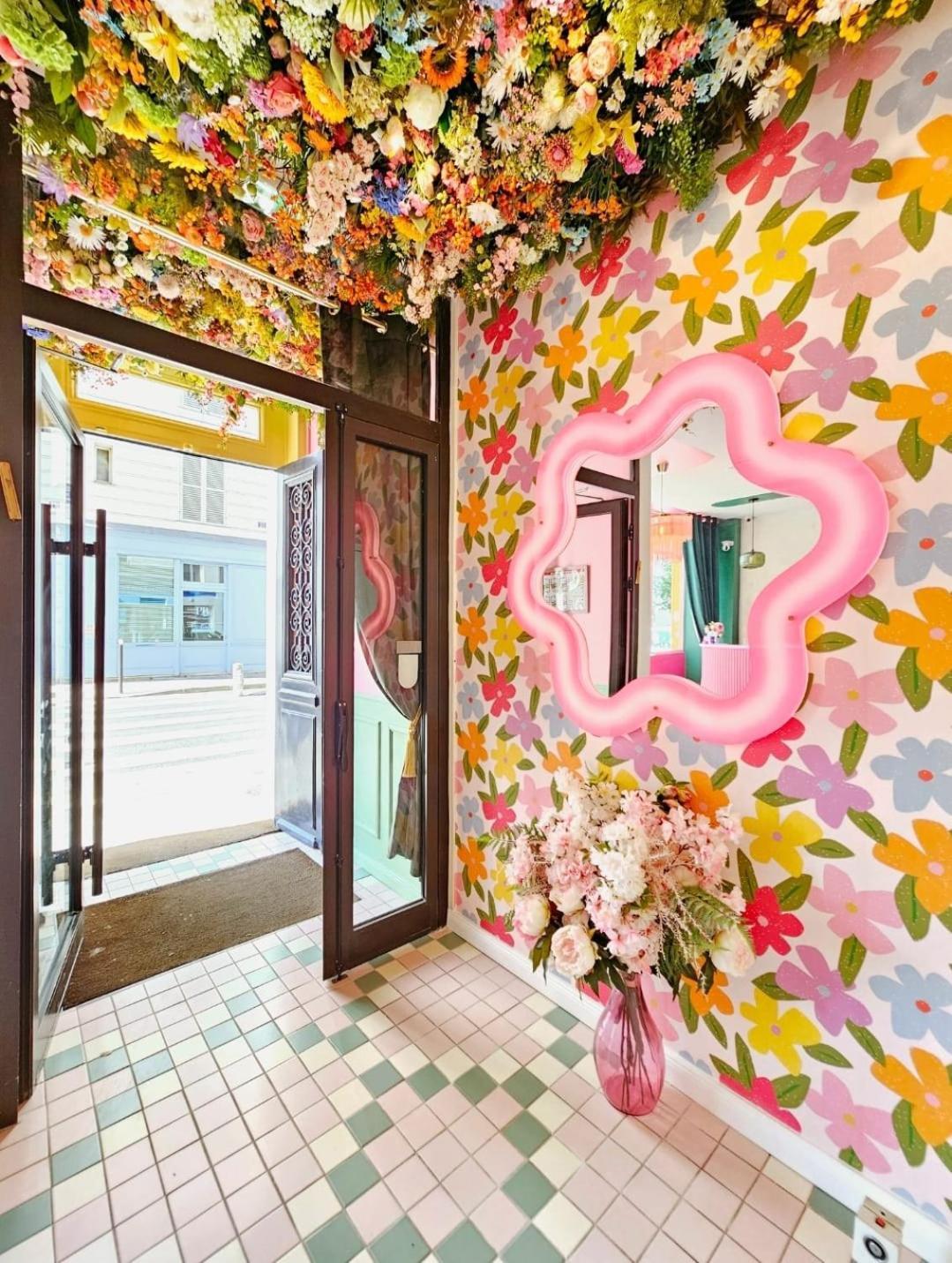 Hotel La Petite Rosa Париж Экстерьер фото