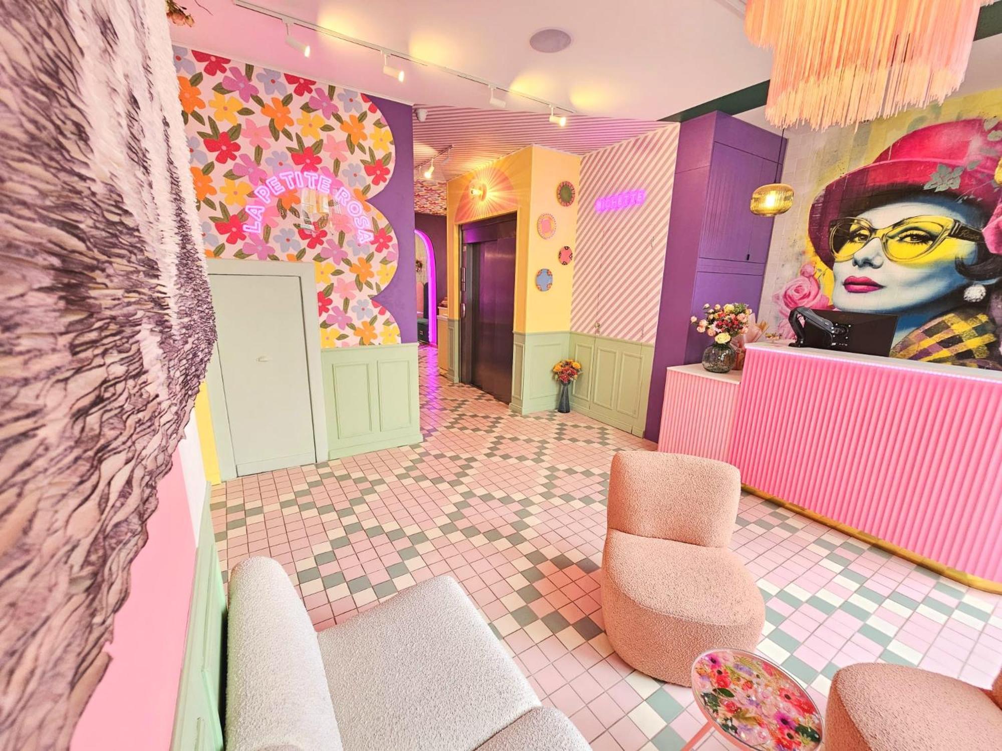 Hotel La Petite Rosa Париж Экстерьер фото